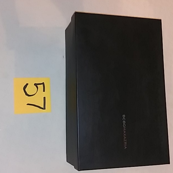 Heels - Picture 6 of 6